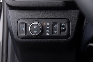 Ford Kuga – thumbnail 16