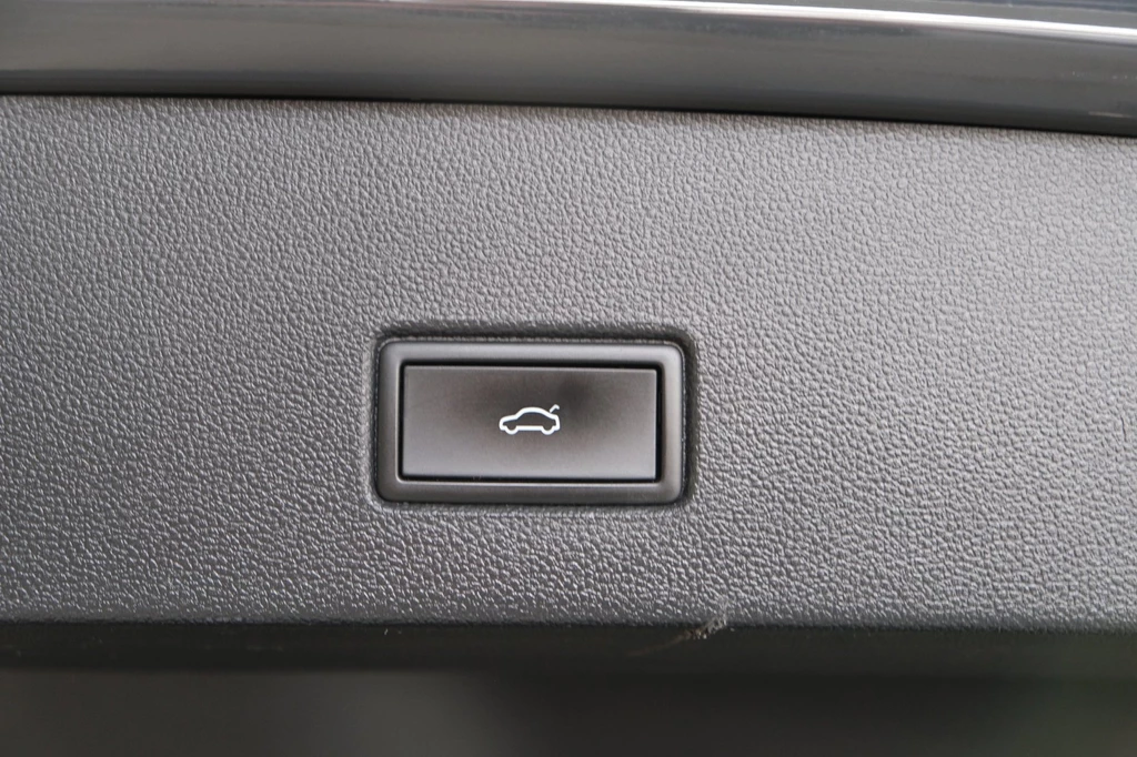 Volkswagen T-Roc – foto 8