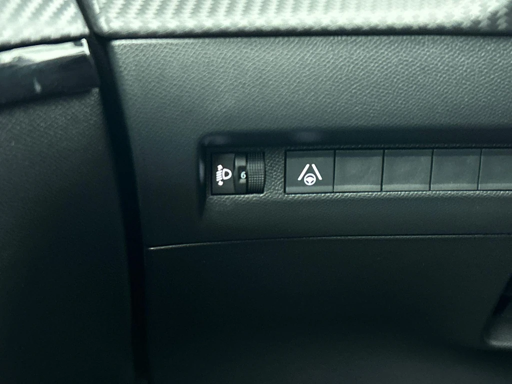 Peugeot 208 – foto 19