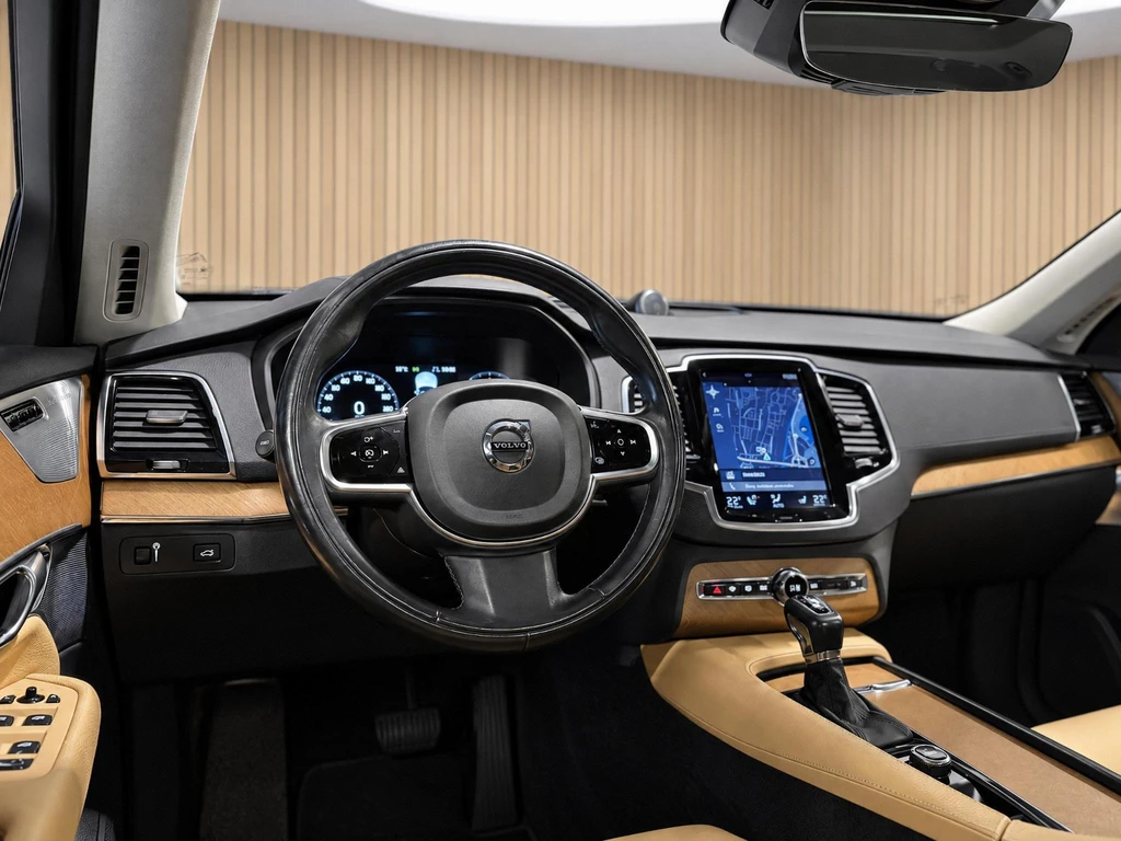 Volvo XC90 – foto 13