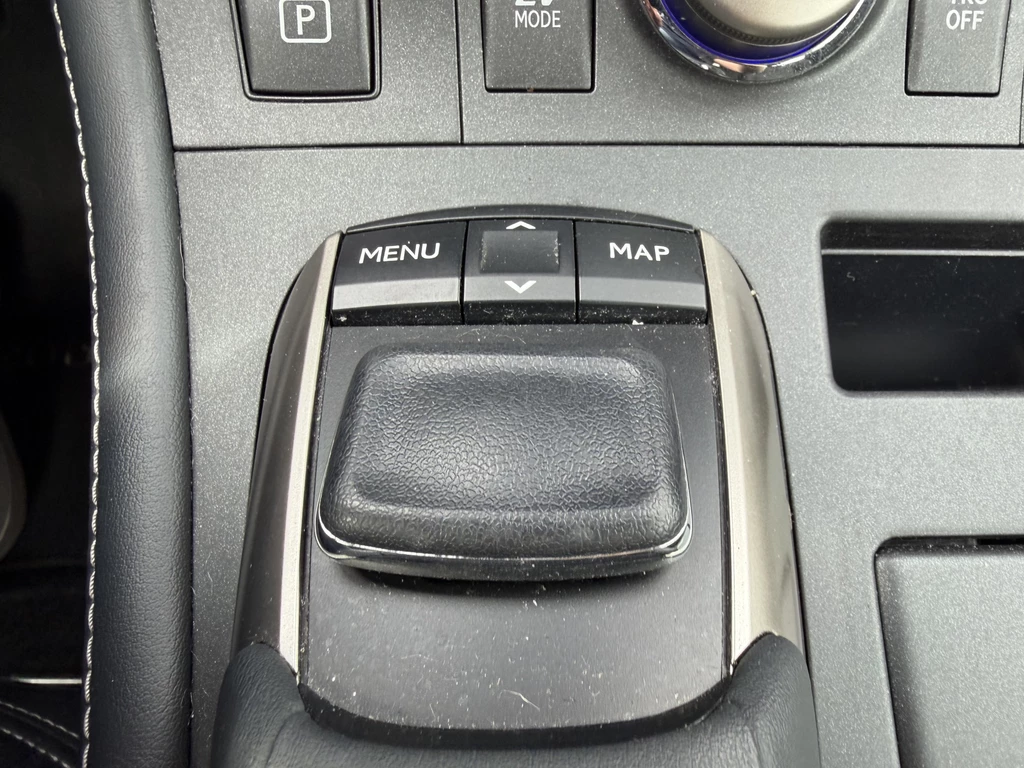 Lexus CT – foto 34