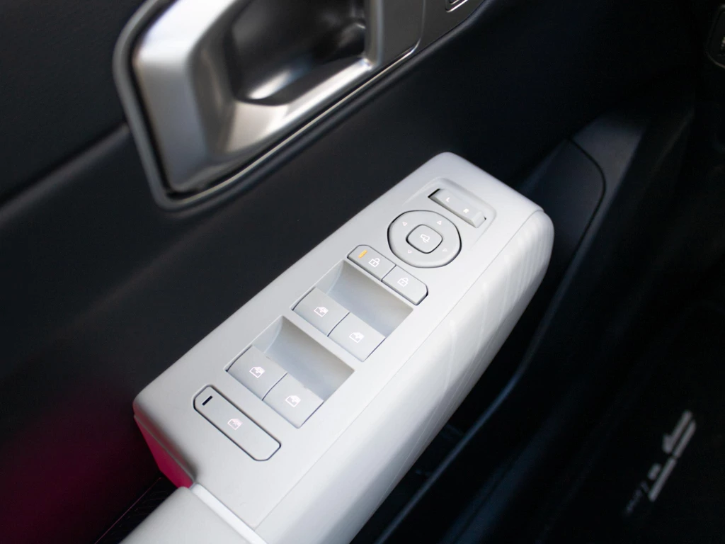 Kia EV4 – foto 16