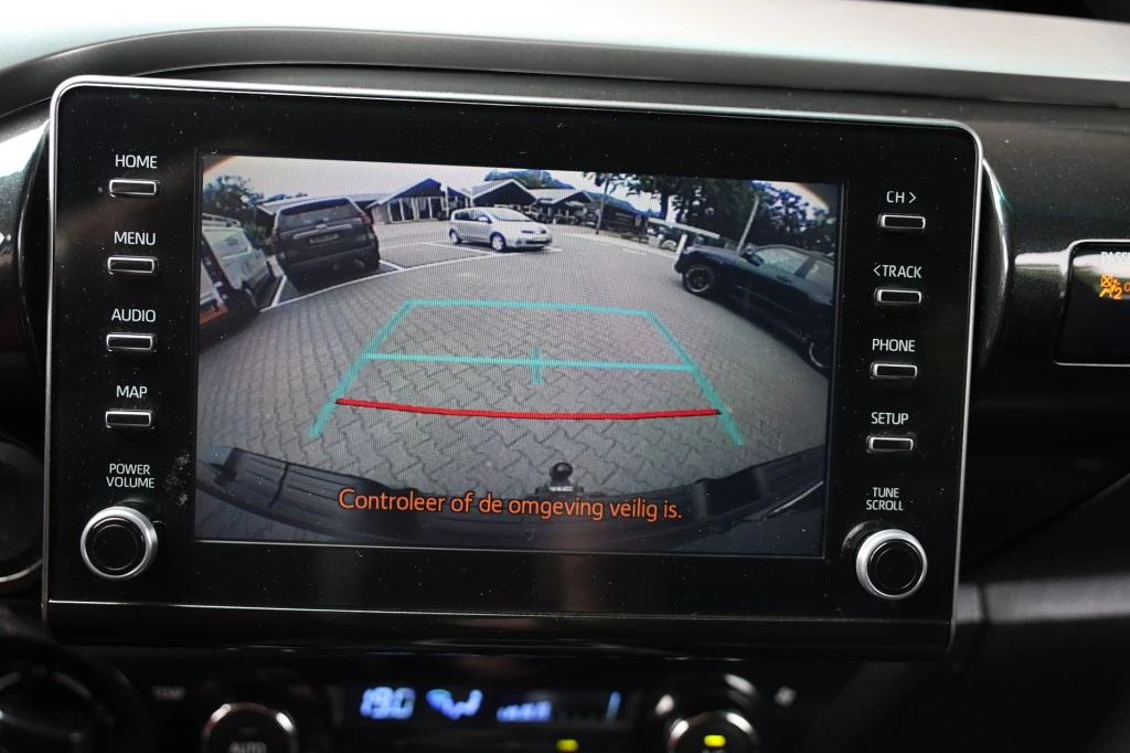 Toyota Hilux – foto 15
