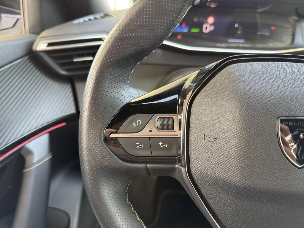 Peugeot e-2008 – foto 21