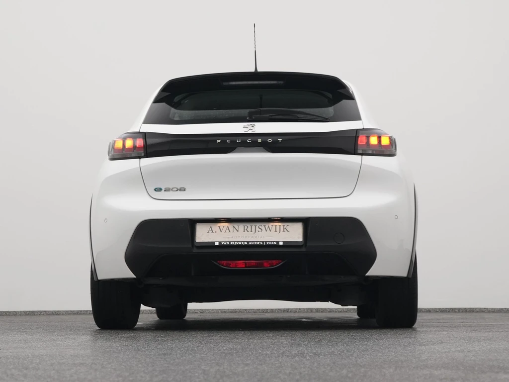 Peugeot e-208 – foto 10