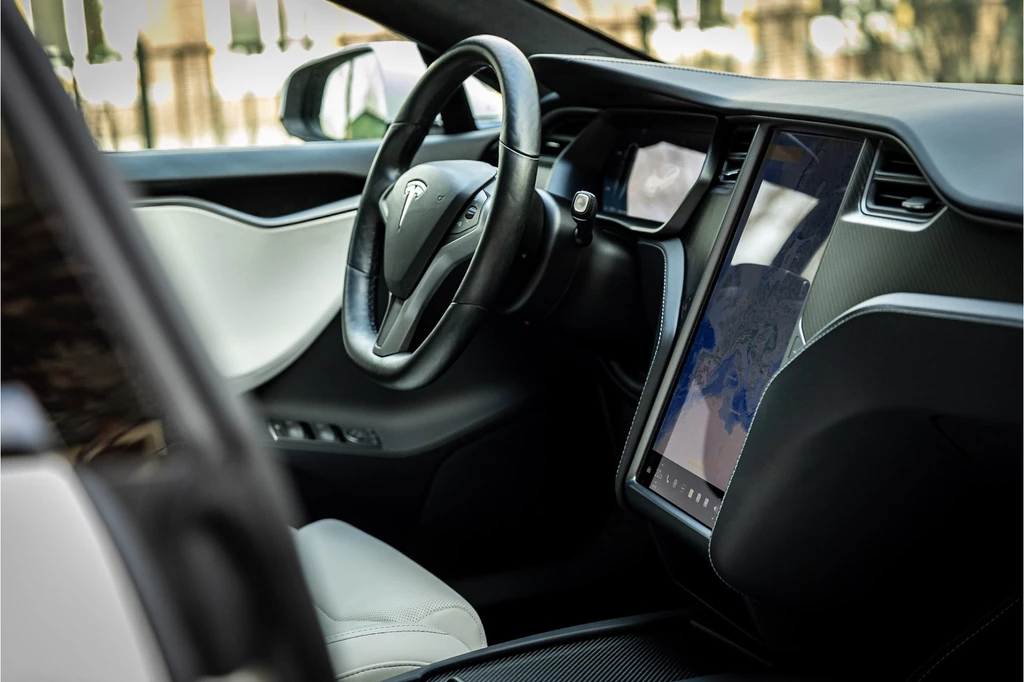 Tesla Model S – foto 26