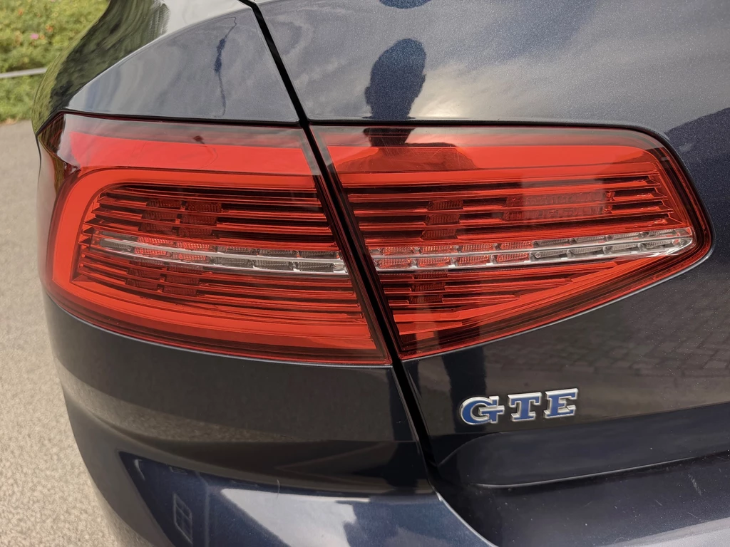 Volkswagen Passat – foto 23