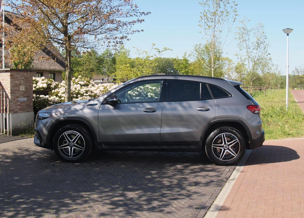 Mercedes-Benz EQA – foto 2