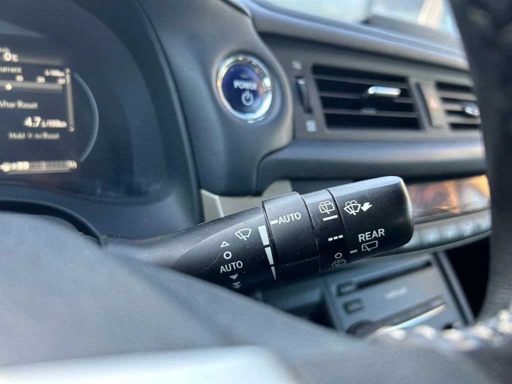 Lexus CT – foto 18