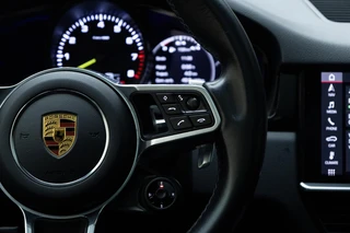 Porsche Cayenne – thumbnail 27