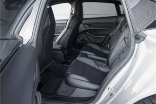 Porsche Taycan – thumbnail 11