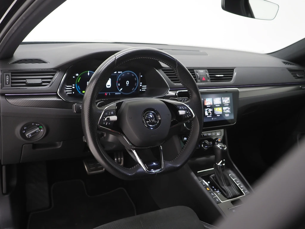 Škoda Superb – foto 18