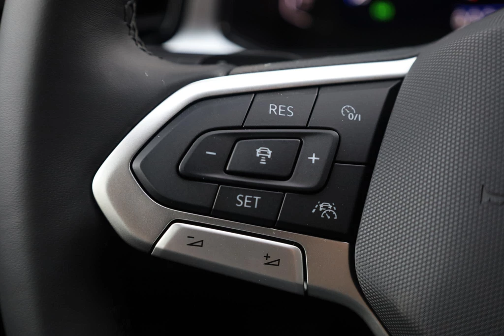 Volkswagen T-Roc – foto 16