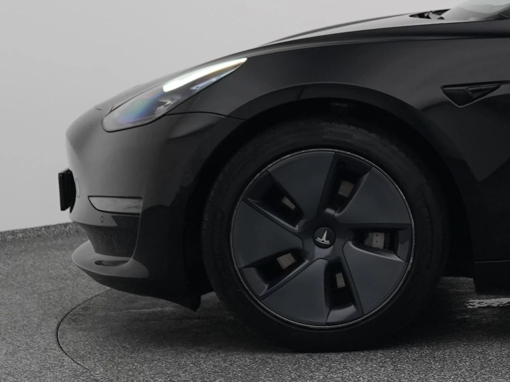 Tesla Model 3 – foto 32