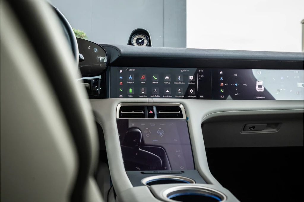 Porsche Taycan – foto 24
