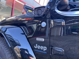 Jeep Wrangler – thumbnail 12