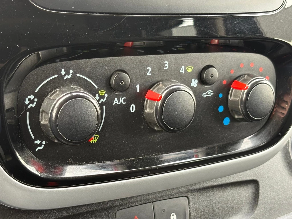 Renault Trafic – foto 24