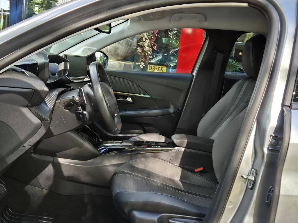 Peugeot 208 – foto 14