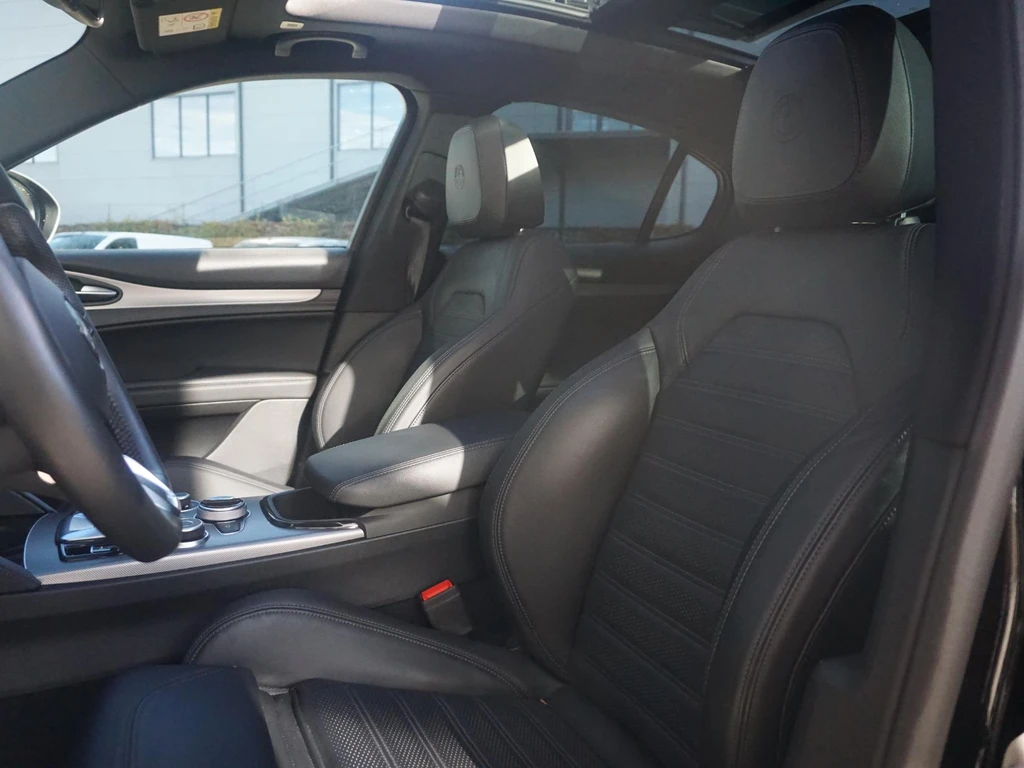 Alfa Romeo Stelvio – foto 12