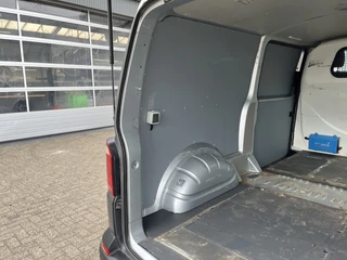 Volkswagen Transporter – thumbnail 22