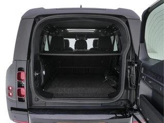 Land Rover Defender – thumbnail 11