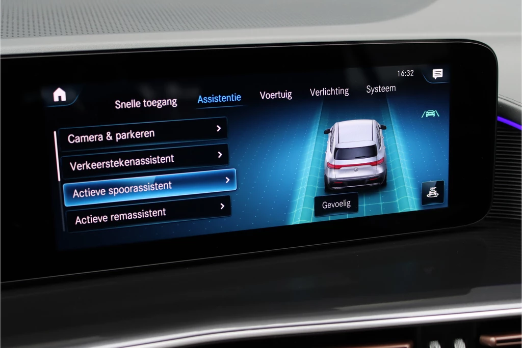 Mercedes-Benz EQC – foto 39