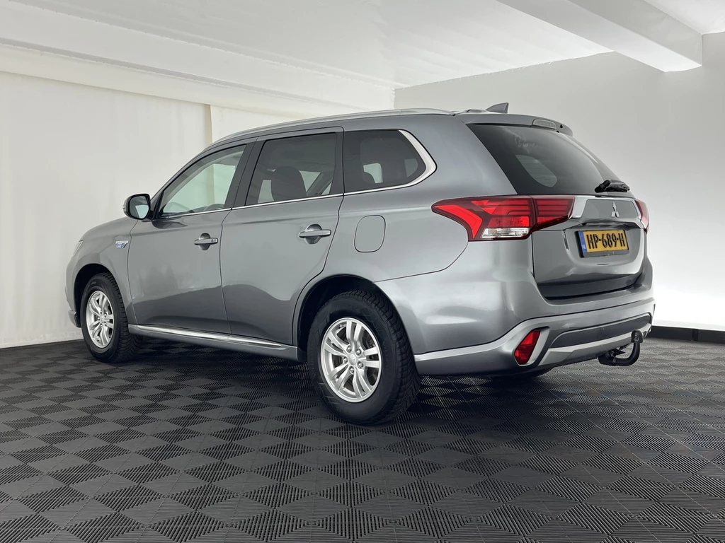 Mitsubishi Outlander – foto 2
