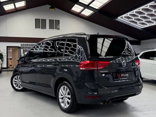 Volkswagen Touran – thumbnail 3
