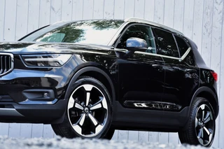 Volvo XC40 – thumbnail 2