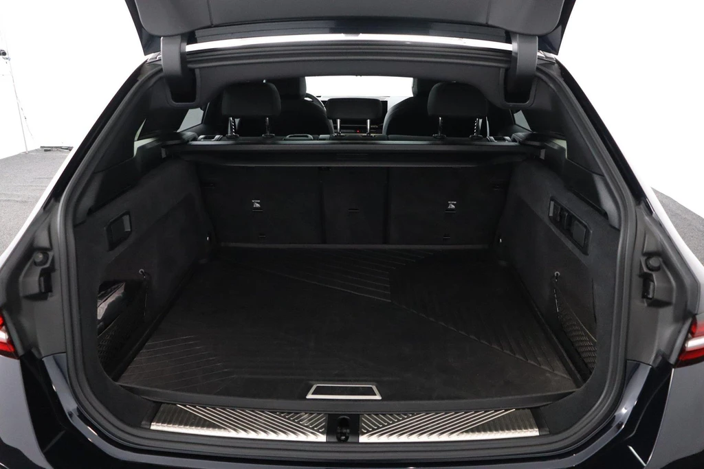 BMW i5 – foto 20