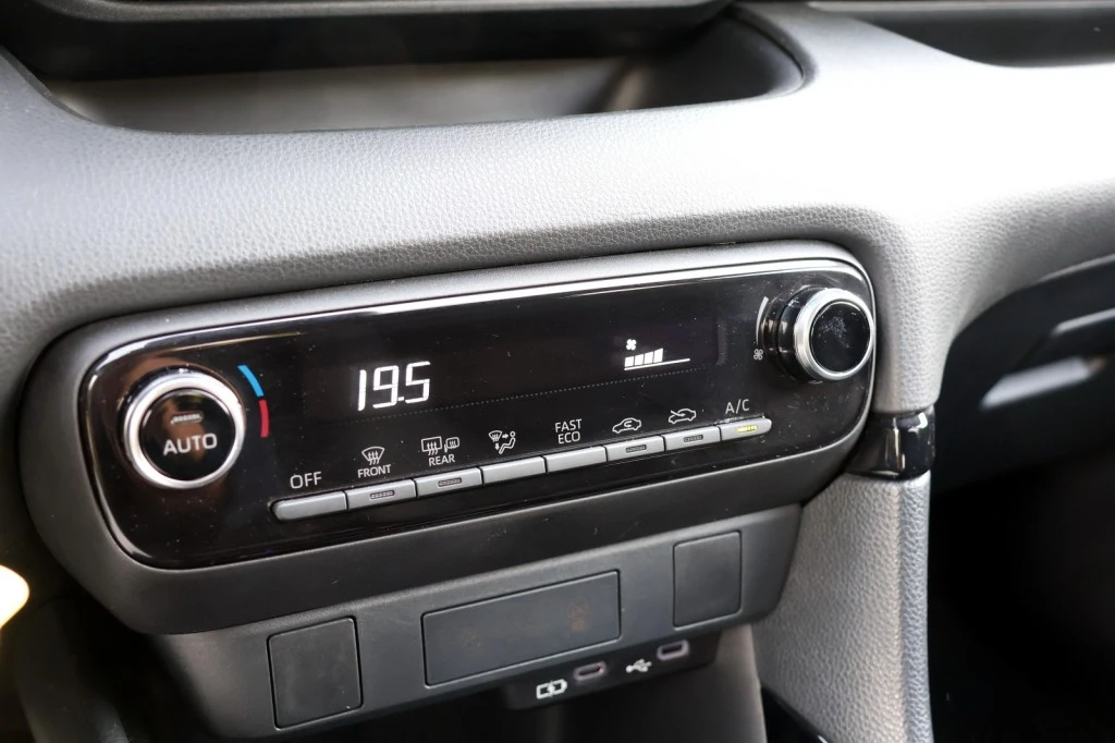 Toyota Yaris – foto 27