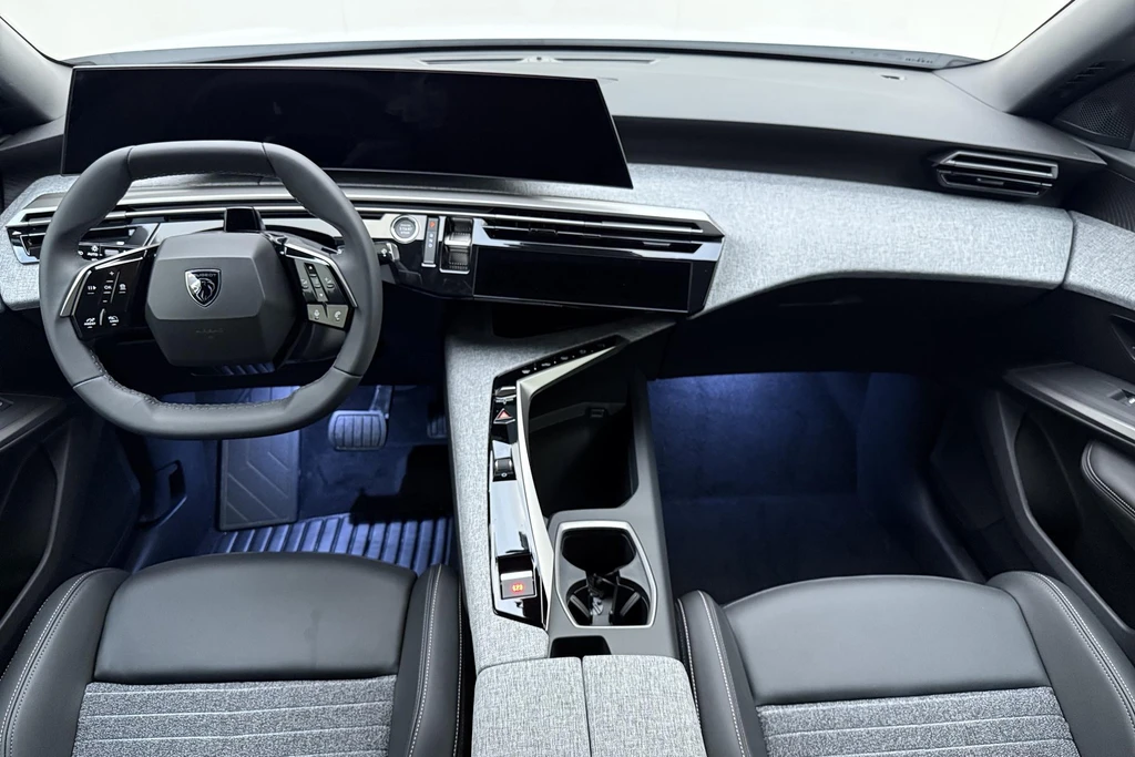 Peugeot e-3008 – foto 16