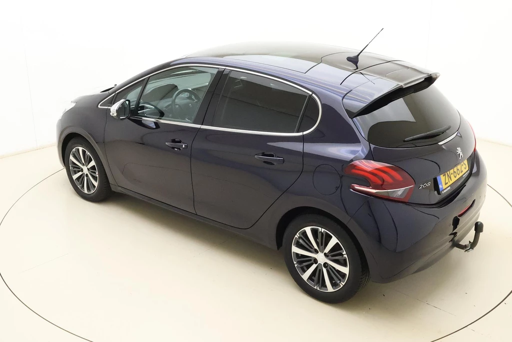 Peugeot 208 – foto 3