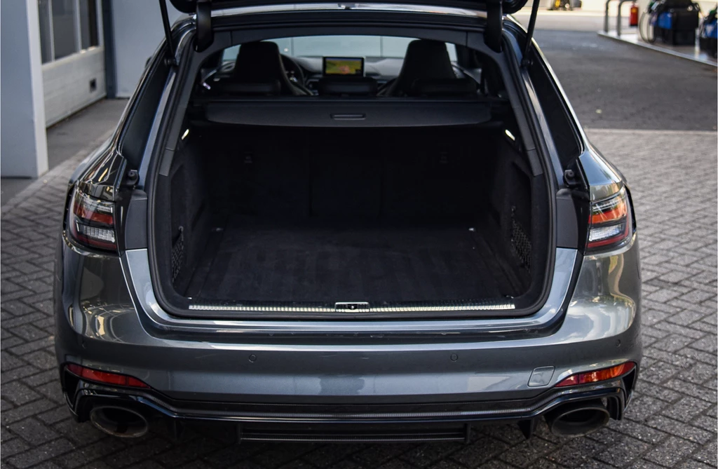 Audi RS4 – foto 34
