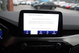 Ford Kuga – thumbnail 16