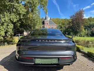 Porsche Taycan – thumbnail 2