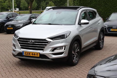 Hyundai Tucson 1.6 T-GDI Premium / Full option! / Trekhaak / Panoramadak / 360Camera / Leder / Keyless / 19'' / CarPlay / Stoelventilatie+Verwarming / Stuurverwarmd / Dodehoek / DAB / ACC
