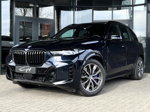 BMW X5 XDRIVE50E M-SPORT - PANO - SKY LOUNGE - LUCHTV. - TREKH.