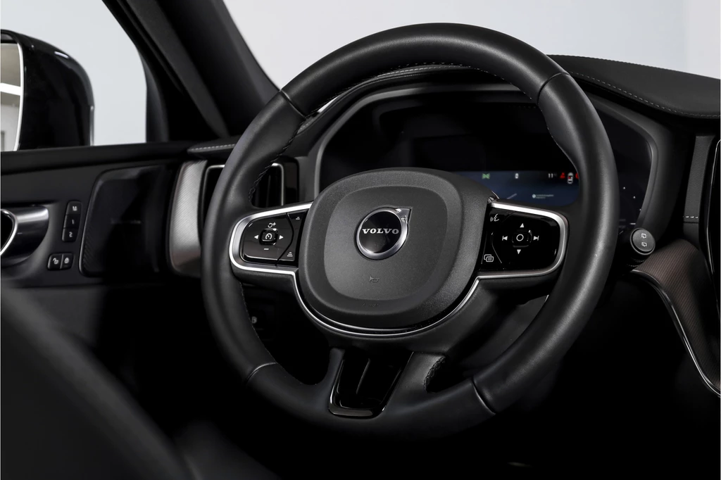 Volvo XC60 – foto 17