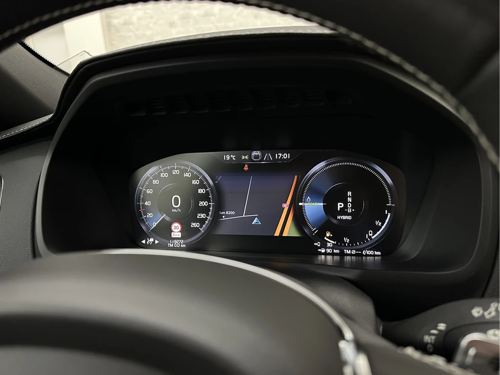 Volvo XC90 – foto 36