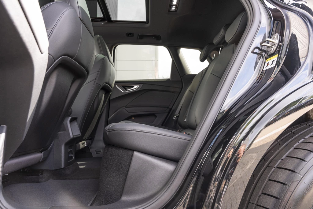 Audi Q4 e-tron – foto 12