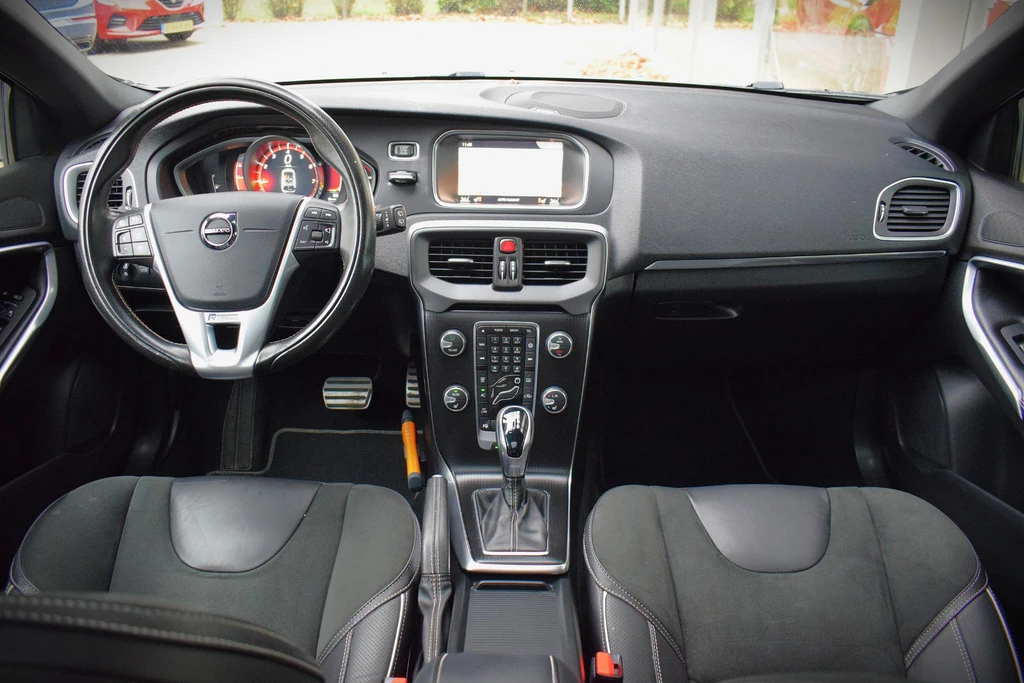 Volvo V40 – foto 15