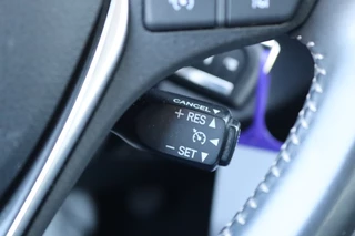 Toyota Auris – thumbnail 18