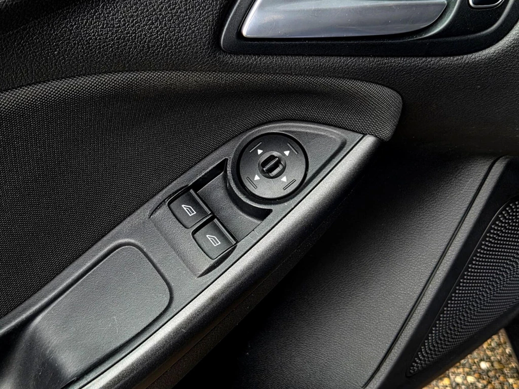 Ford Focus – foto 28