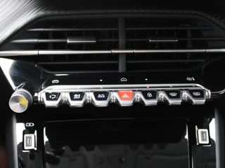 Peugeot 208 – thumbnail 18