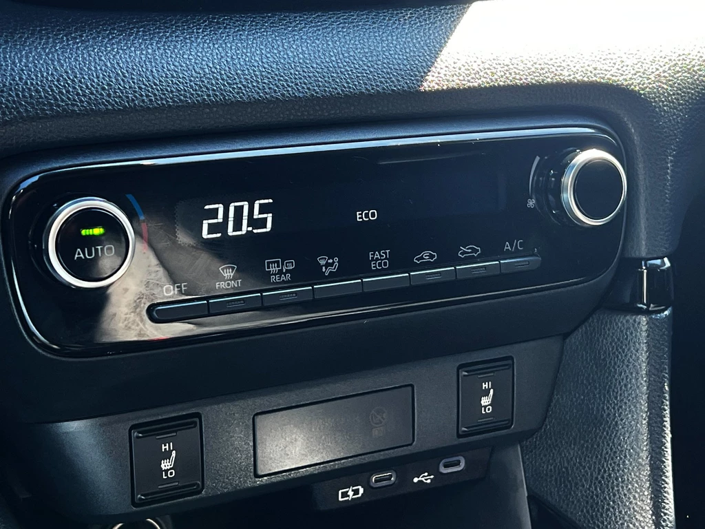 Toyota Yaris – foto 14