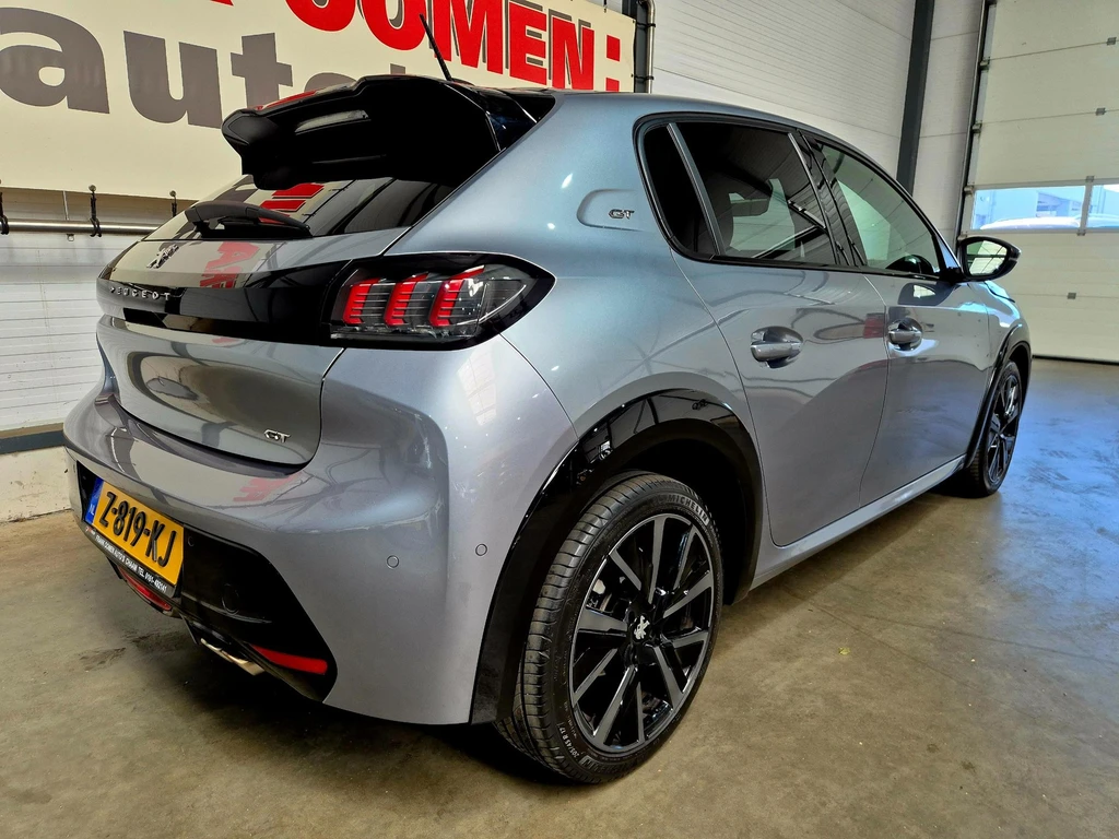 Peugeot 208 – foto 8