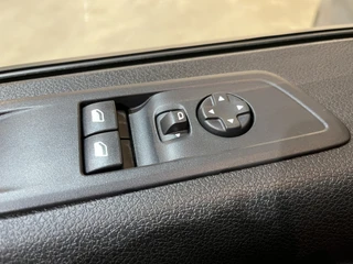 Opel Vivaro – thumbnail 17