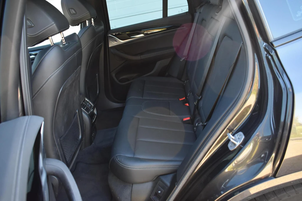 BMW iX3 – foto 10