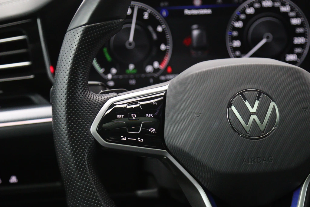 Volkswagen Touareg – foto 23